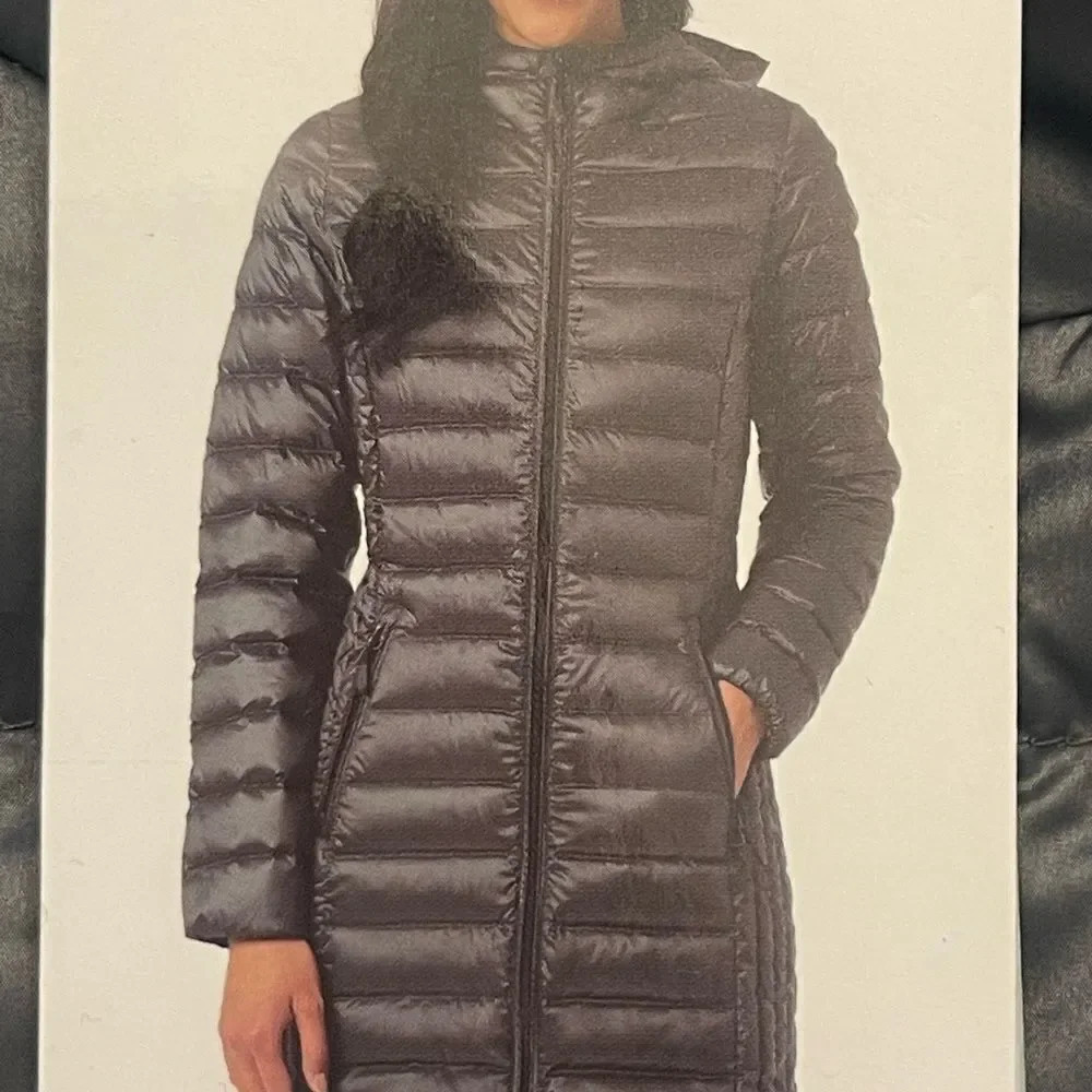 Adventure Women's Ultra Light Down Jacket - Picture 4 of 10